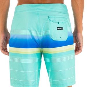 Men’s Hurley NWT size 33